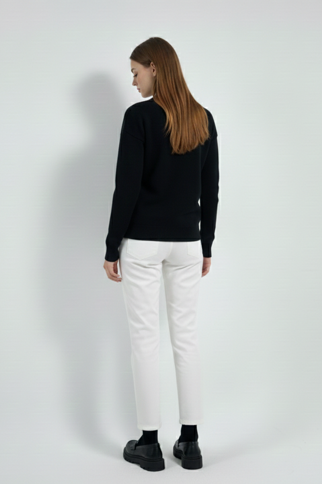 Bisiklet Yaka Kalp Düğme ve Kalpler Nakışlı Triko Hırka