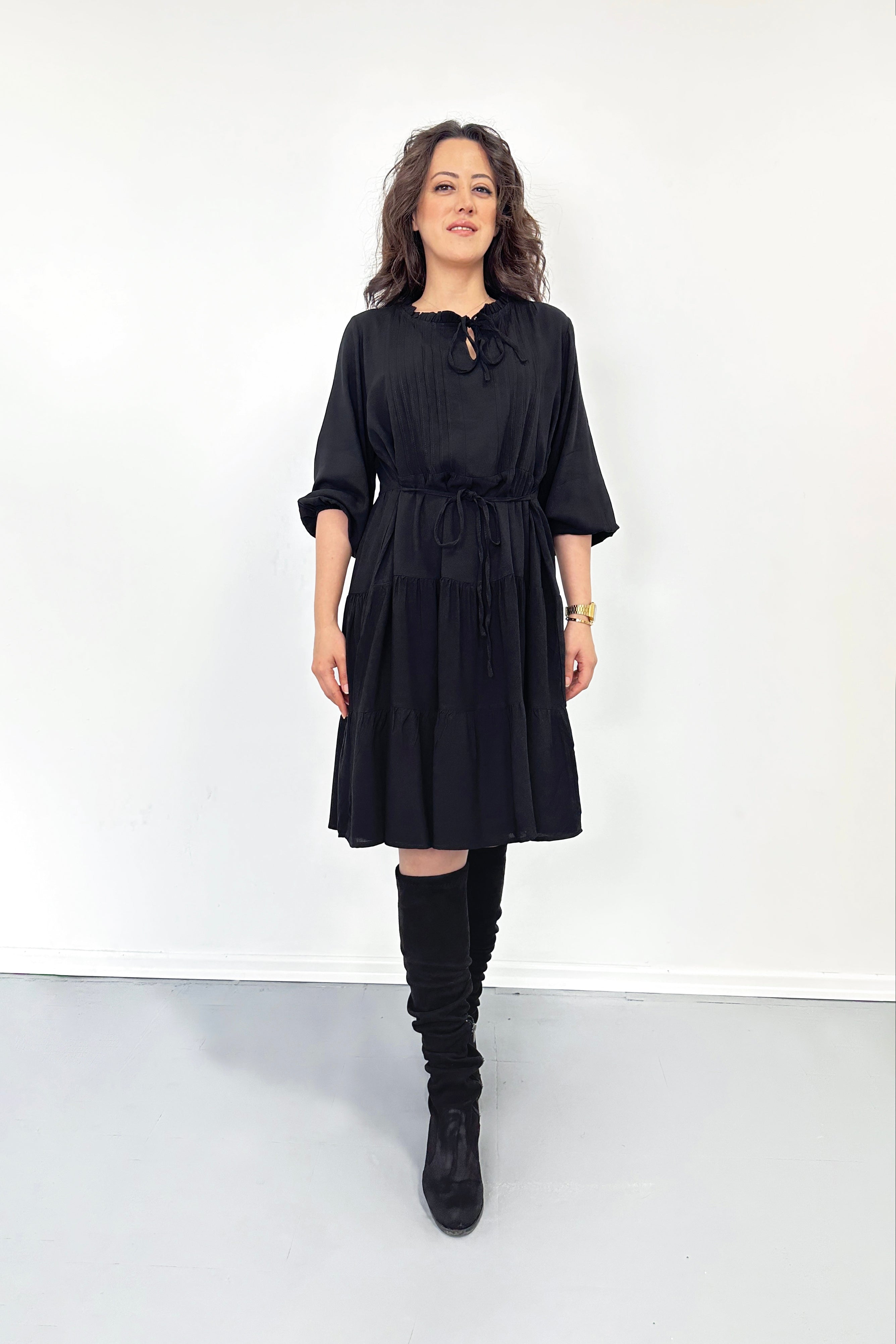 Bağlama Yaka Detaylı Kat Kat Viskon Elbise