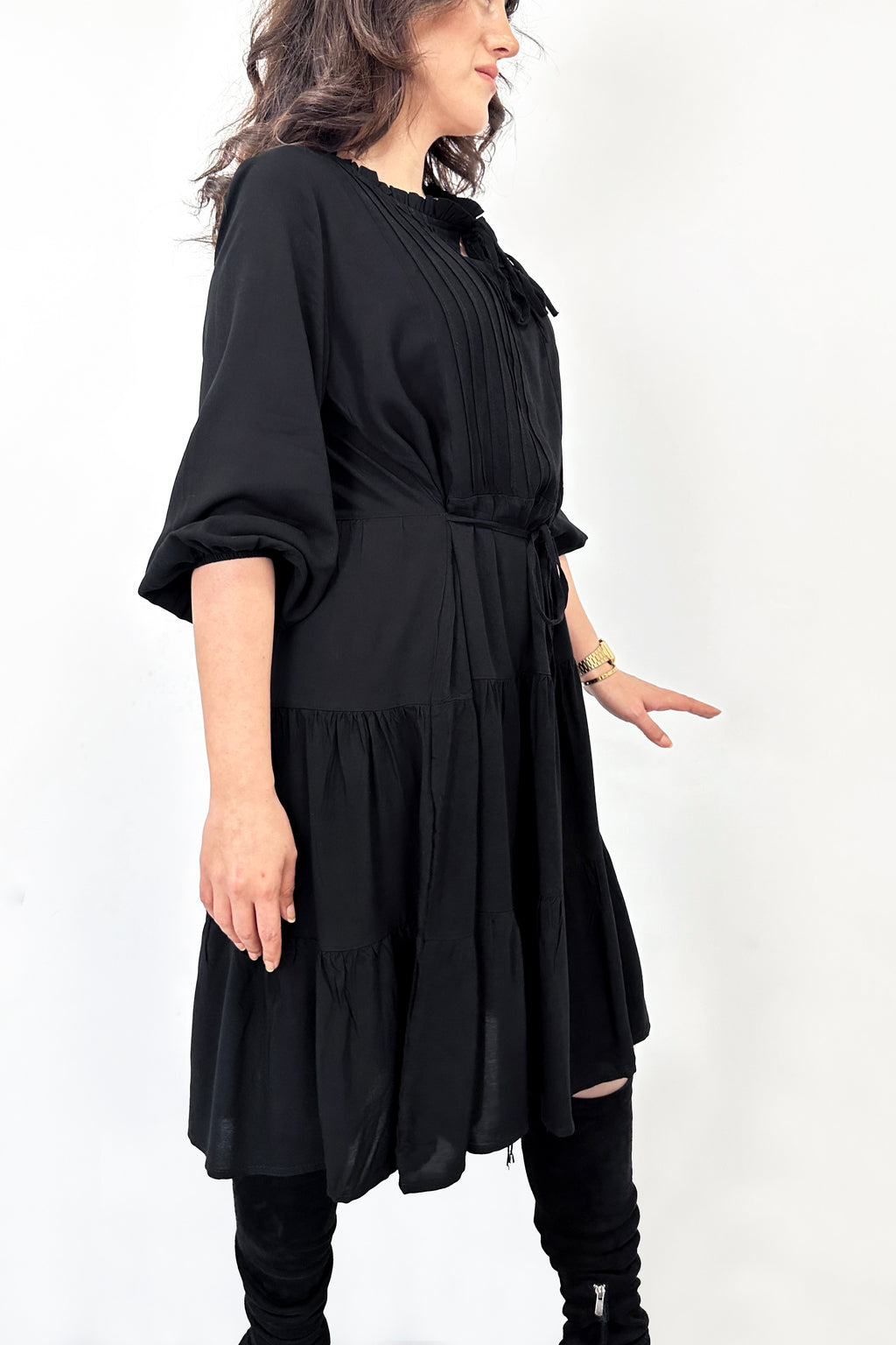 Bağlama Yaka Detaylı Kat Kat Viskon Elbise