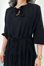 Bağlama Yaka Detaylı Kat Kat Viskon Elbise