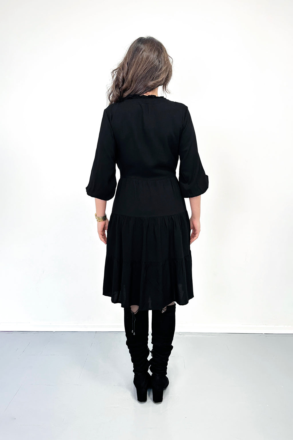 Bağlama Yaka Detaylı Kat Kat Viskon Elbise